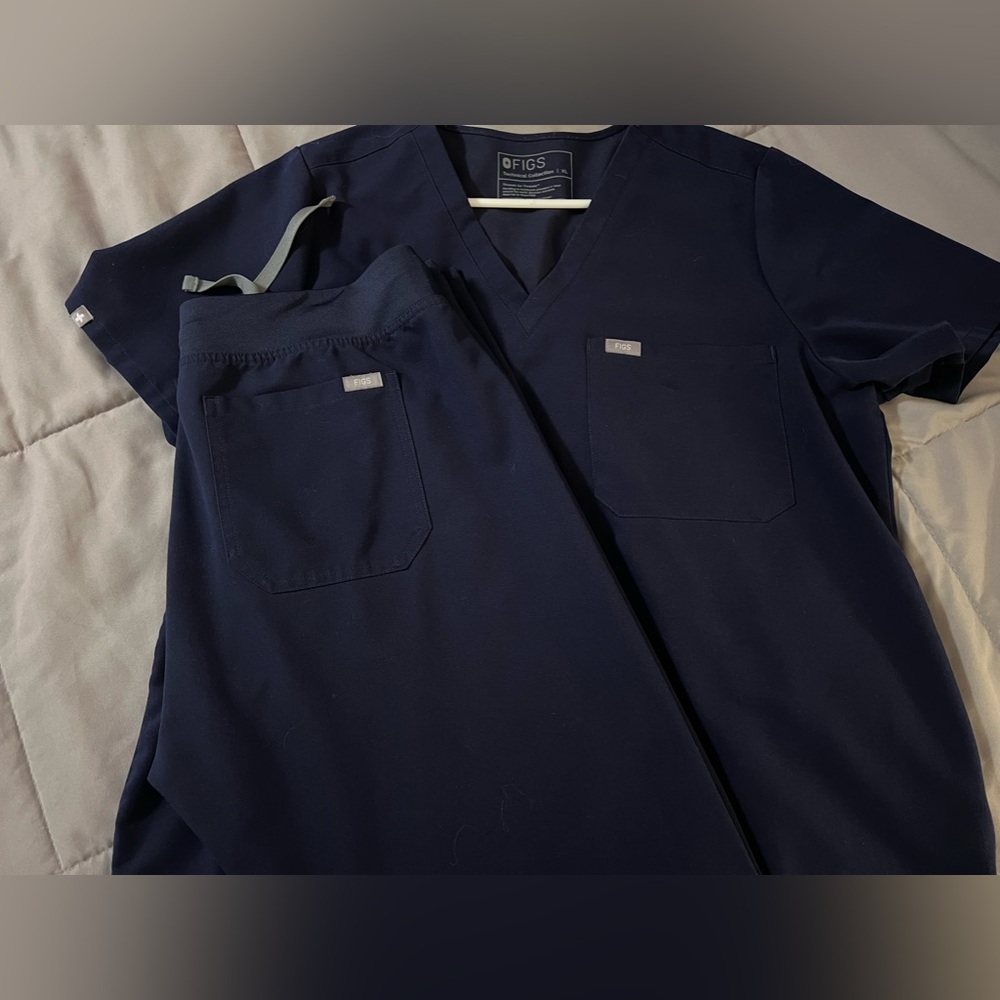 Figs Scrubs! - Picture 2 of 3